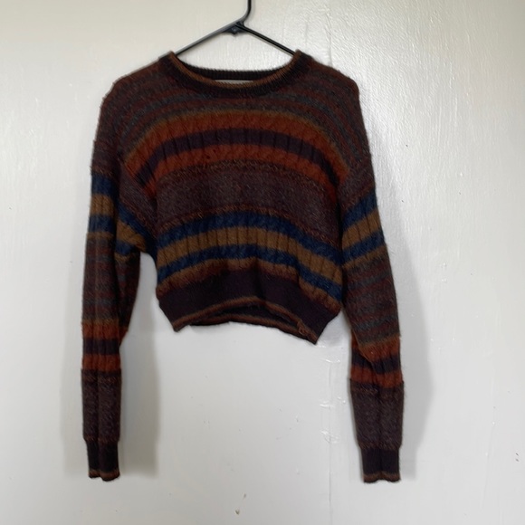 alpacas best Sweaters - Alpacas best cropped sweater